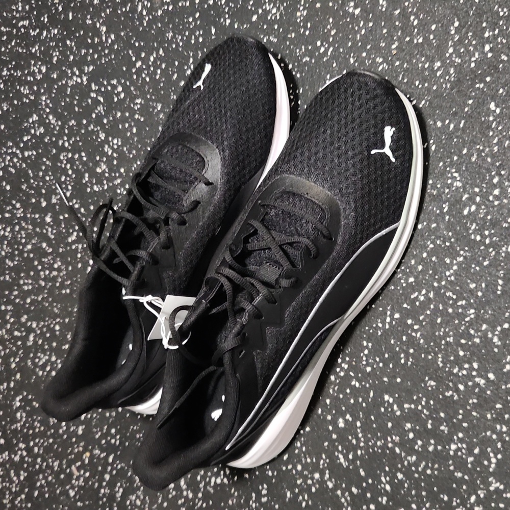 NWT Mens puma transport sneaker